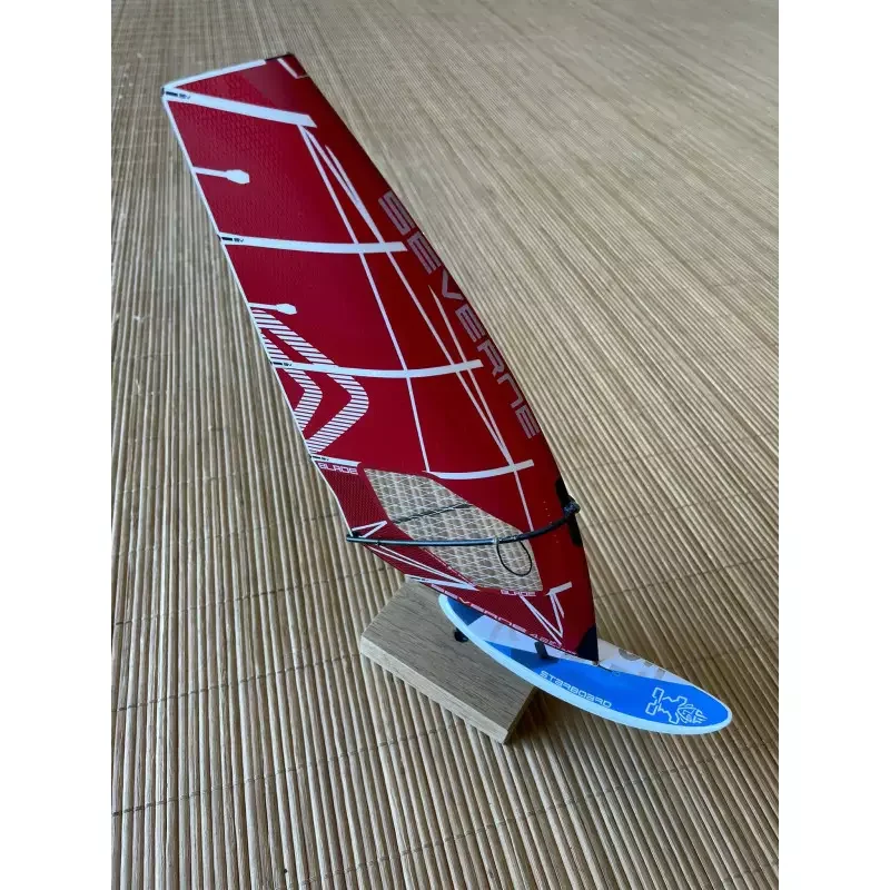 Dernier Modèle Miniature Starboard ultra kode rouge / Severne Blade n.23-25 Rouge