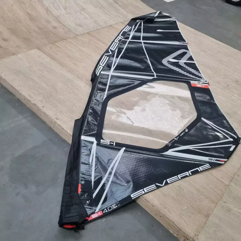 Voile Windsurf SERVERNE S1 4m 2023 Occasion B Remise