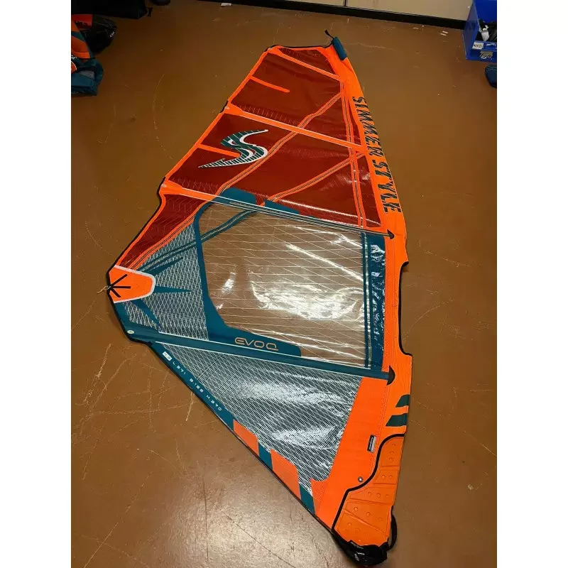 Voile Windsurf SIMMER STYLE Evoc 4.2 2024 Occasion B Vente Directe