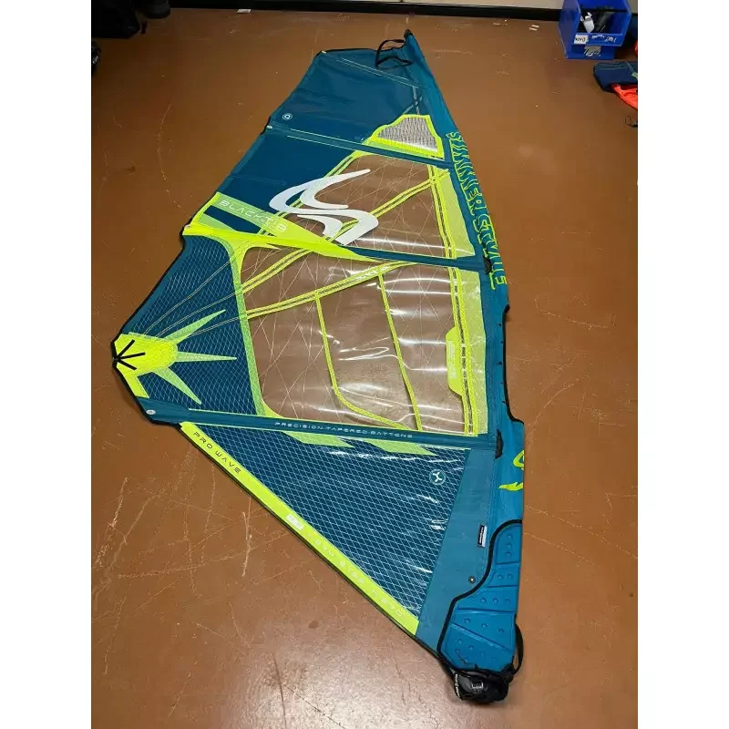 Voile Windsurf SIMMER STYLE Blacktip Legacy 4.2 2023 Occasion C Expédition Rapide