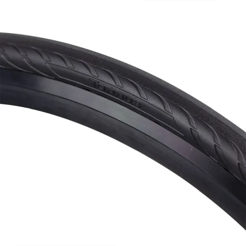 Marque Tannus Pneu rigide urbain New Slick Regular Airless 700C x 25